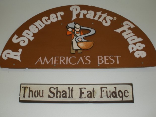 nauvoo fudge factory