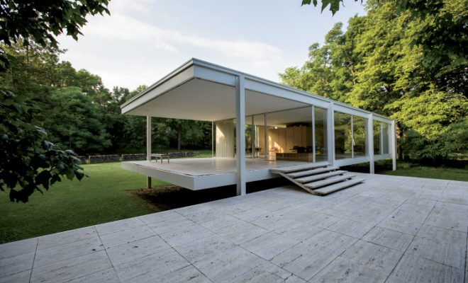 Less Means More in Minimalist Farnsworth House