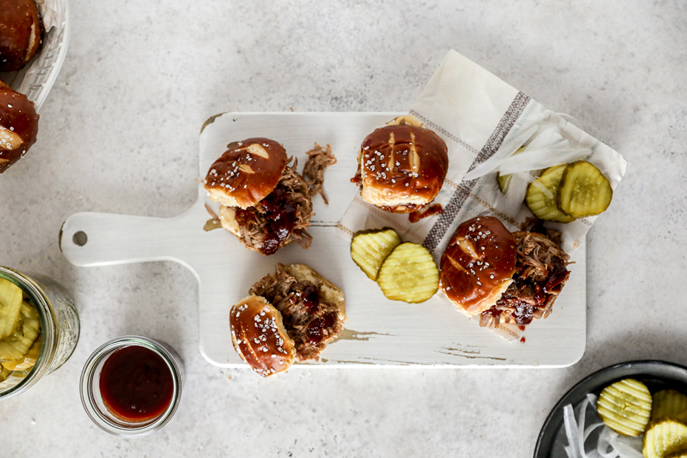 Slow Cooker Pulled Pork Sliders