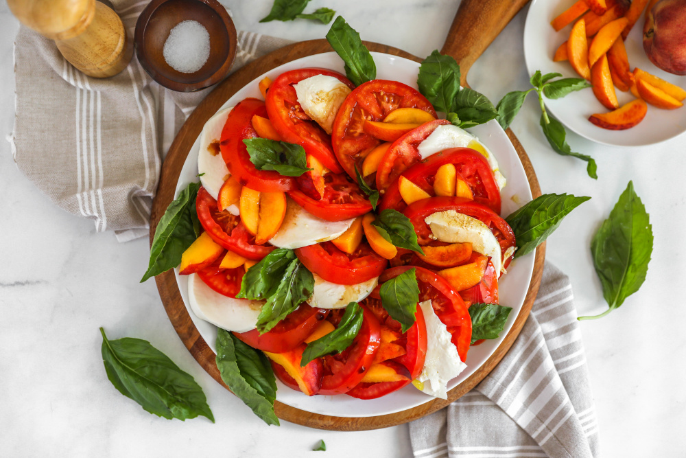 Tomato Peach Caprese Salad