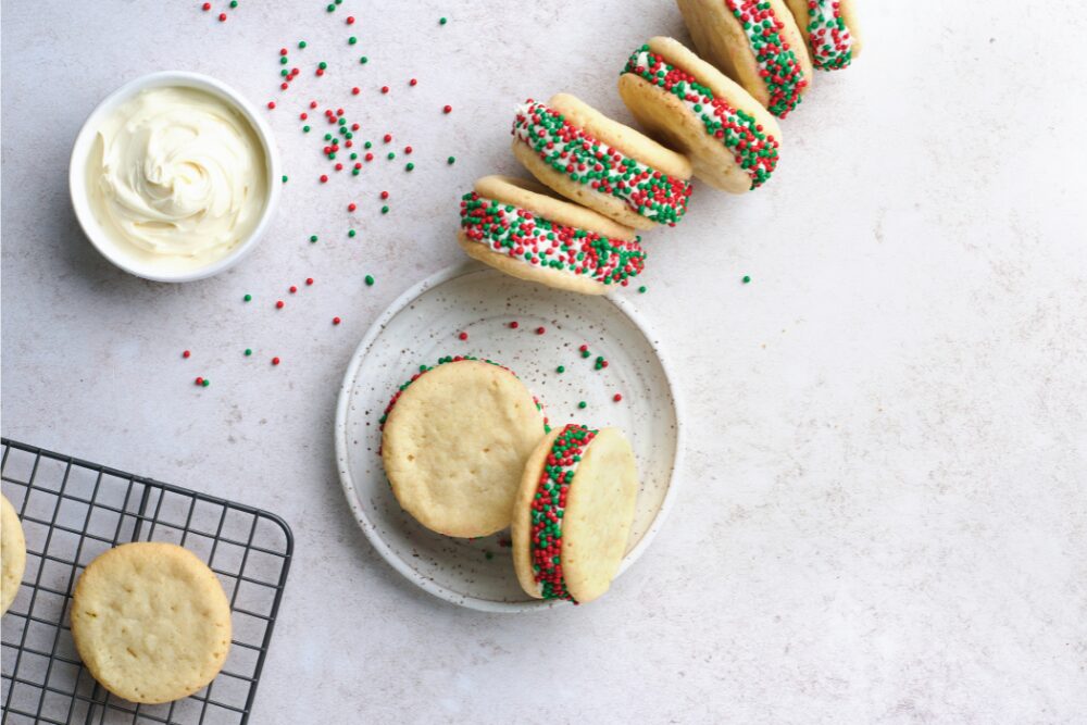 Holiday Sandwich Cookies