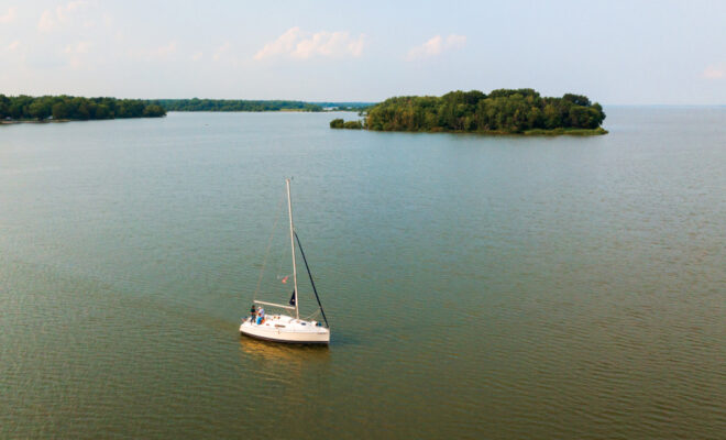 Boat on Lake Carlyle in Clinton County