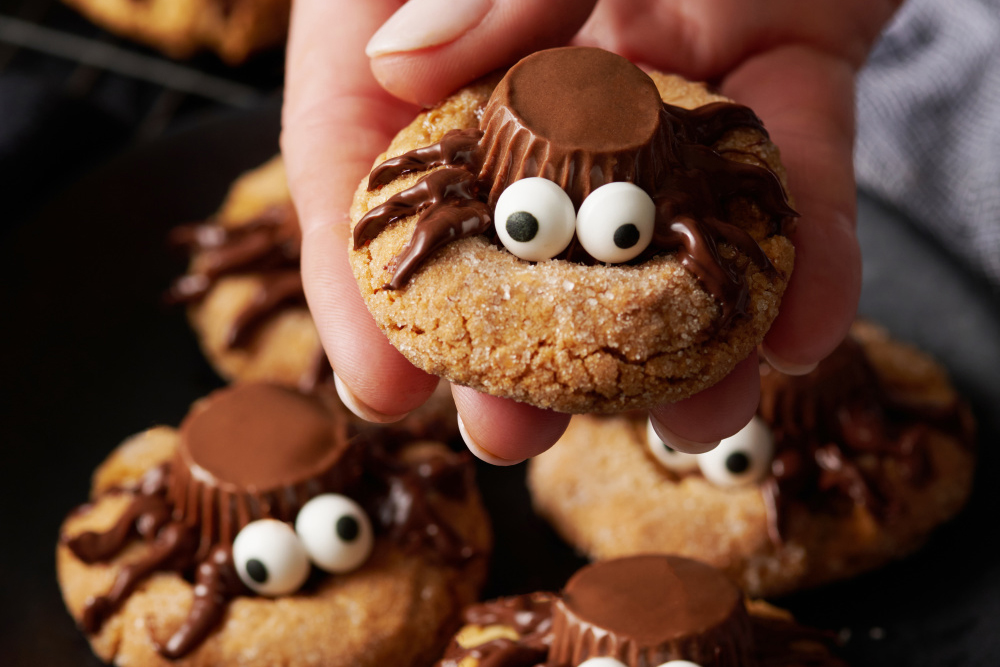 Peanut Butter Spider Cookies