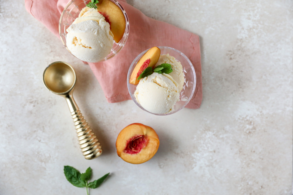 Fresh Peach Frozen Yogurt