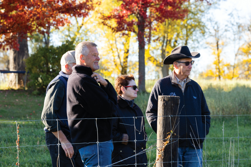 Dan Sanderson chats with Pasture Grazed Regenerative Farm visitors